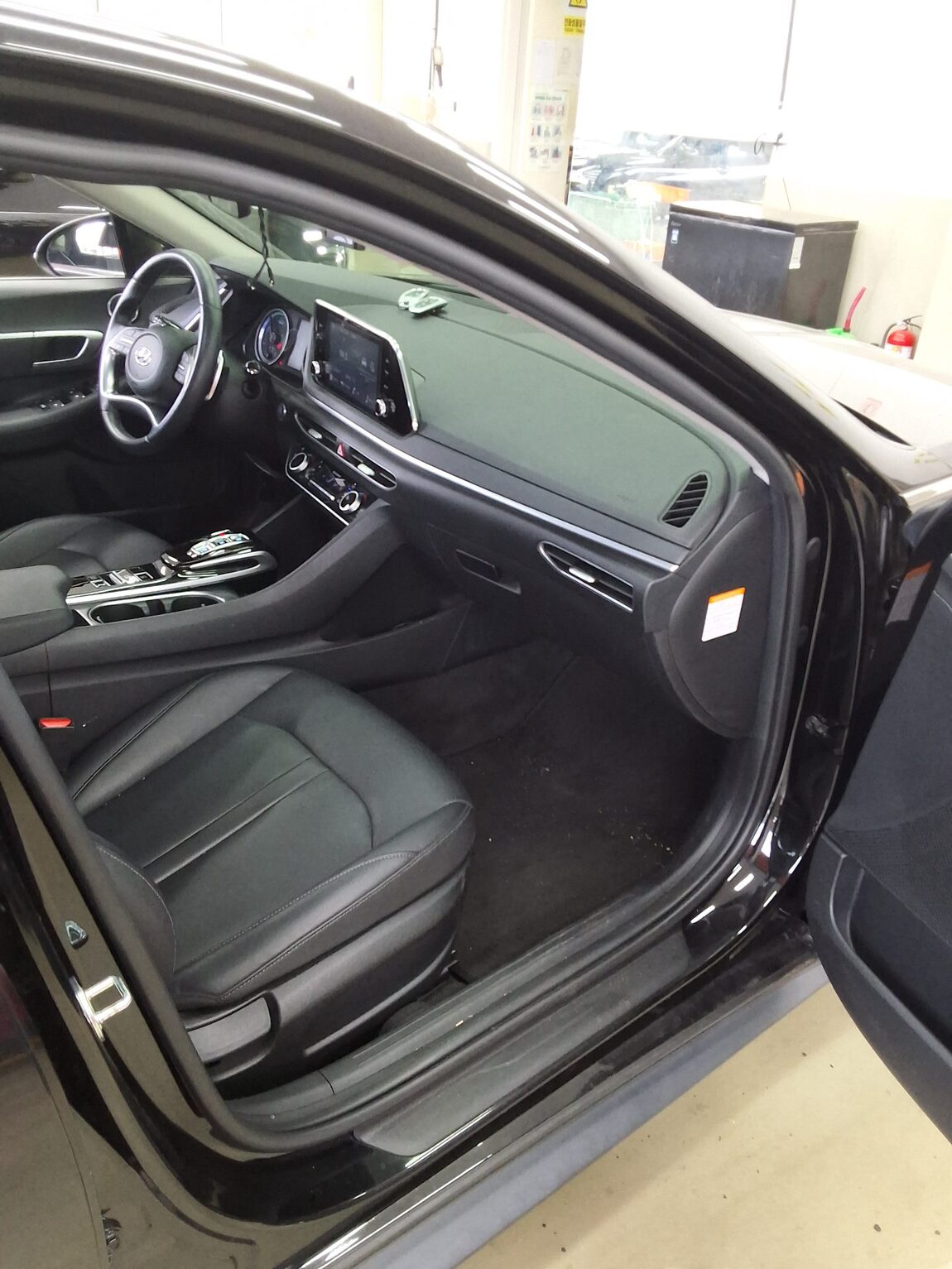 HYUNDAI SONATA (DN8) HYBRID 2.0 HEV MODERN 2022 - zdjęcie 14