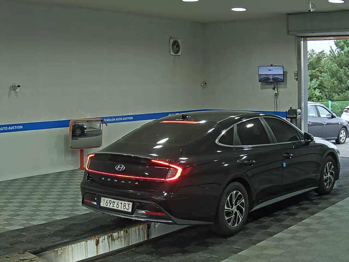 HYUNDAI SONATA (DN8) HYBRID 2.0 HEV MODERN 2022 - zdjęcie 5