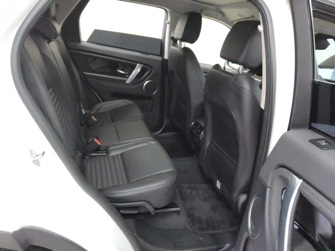 LAND ROVER DISCOVERY SPORT 2.0 P250 SE 2023 - zdjęcie 13