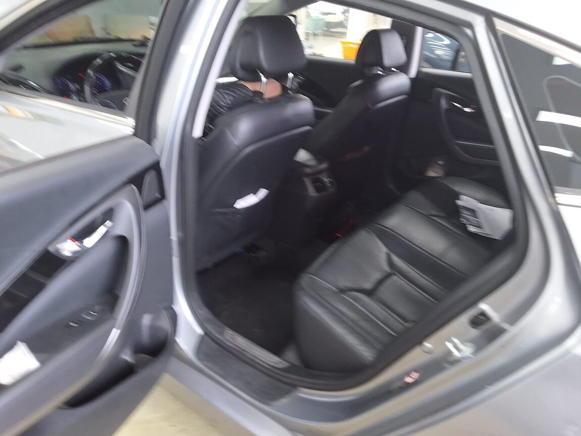 HYUNDAI GRANDEUR HG HG 300 PREMIUM 2015 - zdjęcie 13
