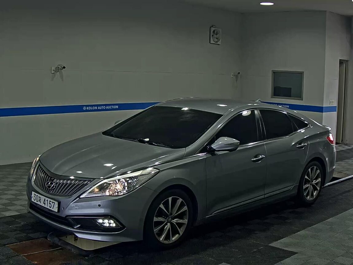 HYUNDAI GRANDEUR HG HG 300 PREMIUM 2015 - zdjęcie 2
