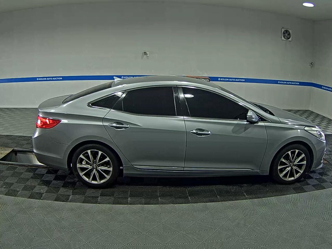 HYUNDAI GRANDEUR HG HG 300 PREMIUM 2015 - zdjęcie 4