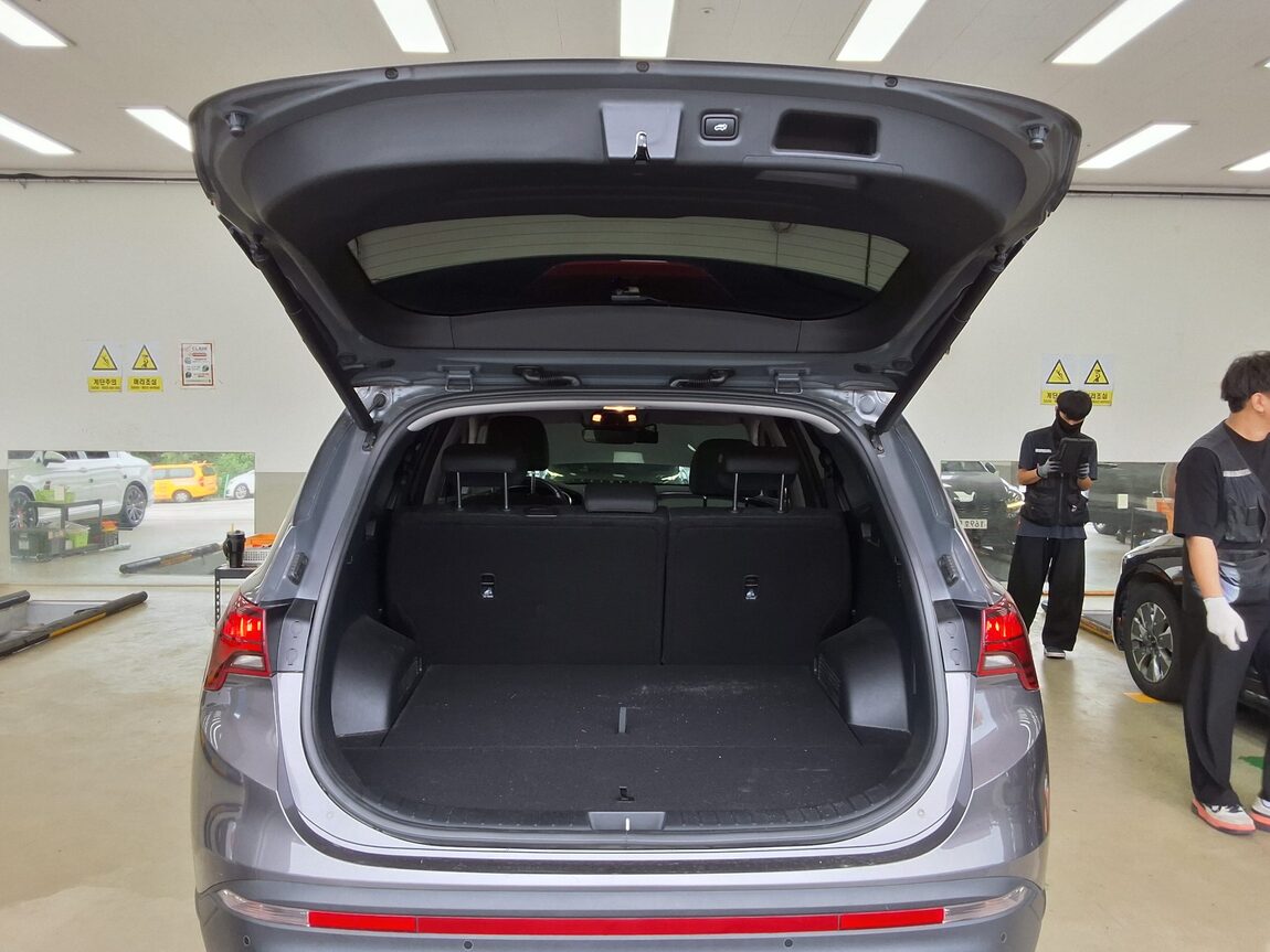 HYUNDAI THE NEW SANTA FE HYBRID 1.6 HEV 2WD EXCLUSIVE 2022 - zdjęcie 15