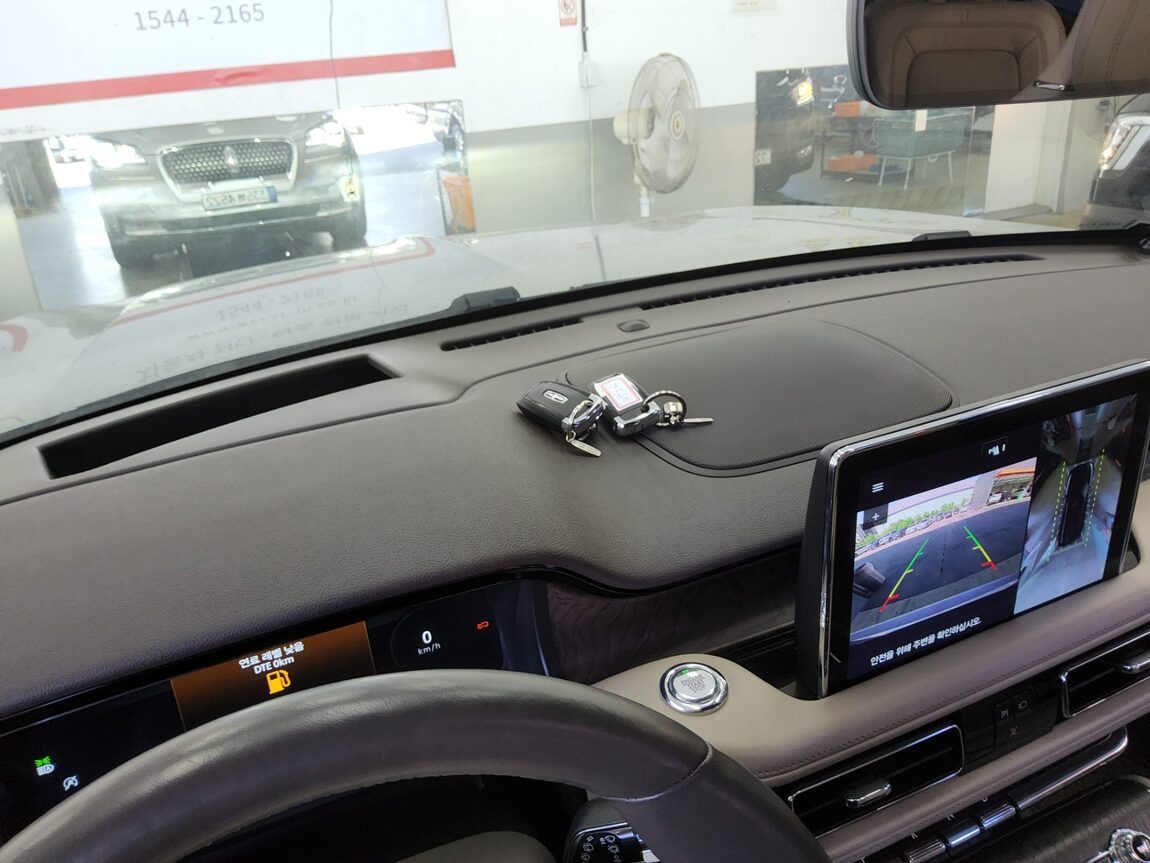 LINCOLN AVIATOR (2ND GEN) 3.0 V6 AWD RESERVE 2021 - zdjęcie 18