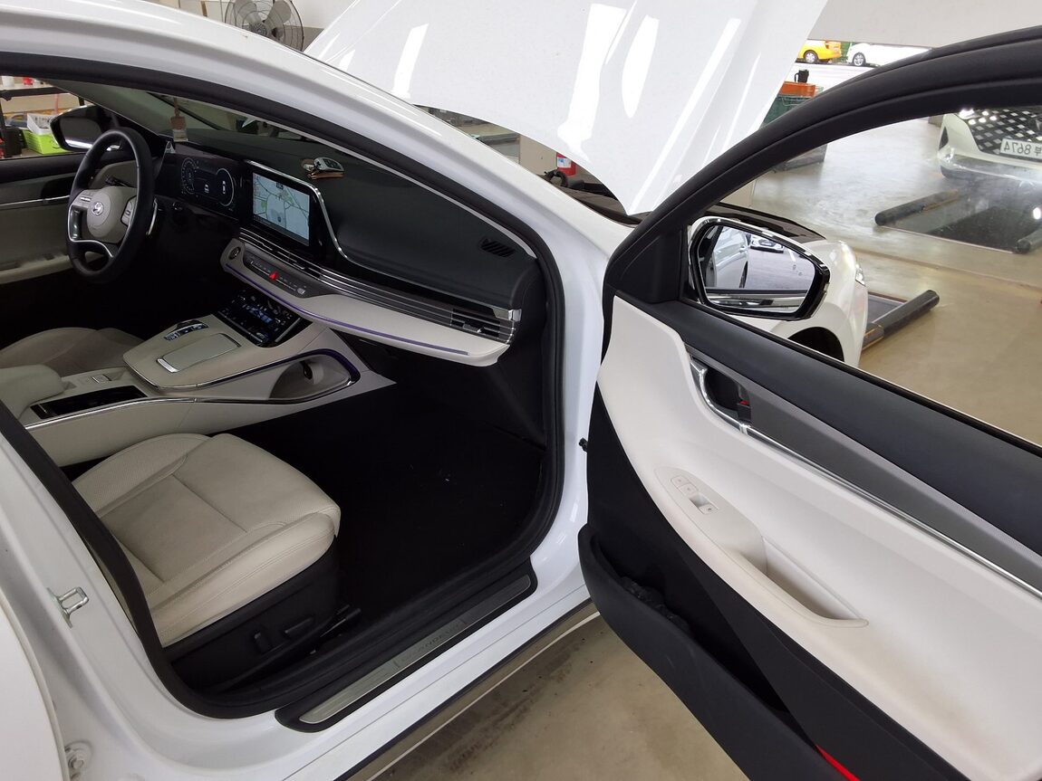 HYUNDAI THE NEW GRANDEUR IG GASOLINE 2.5 LE BLANC 2023 - zdjęcie 14
