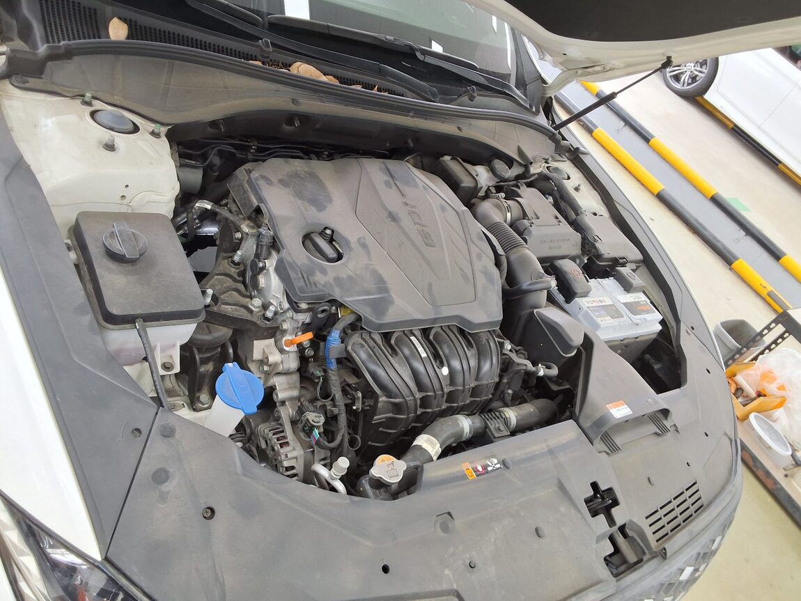 HYUNDAI THE NEW GRANDEUR IG GASOLINE 2.5 LE BLANC 2023 - zdjęcie 21