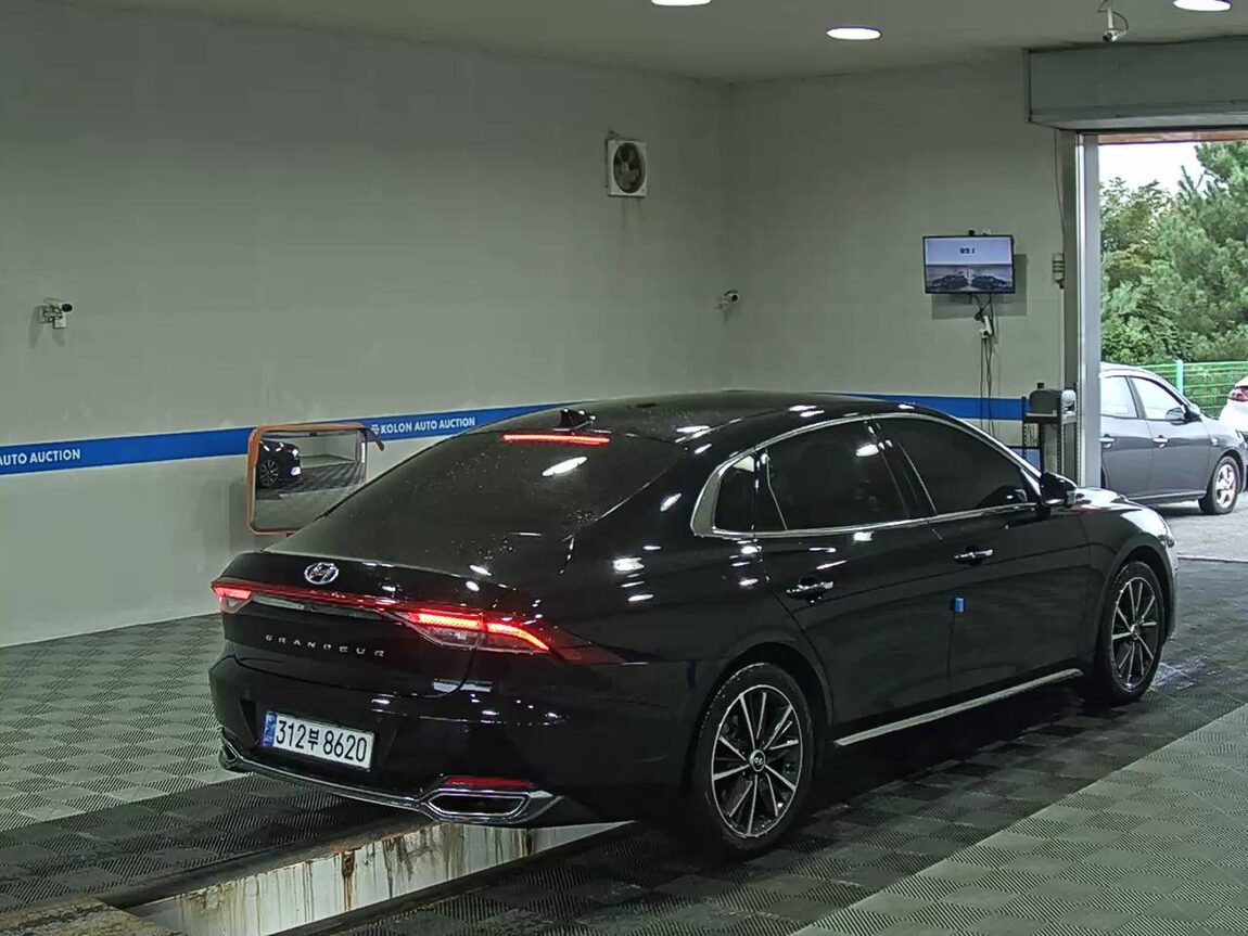 HYUNDAI THE NEW GRANDEUR IG GASOLINE 2.5 LE BLANC 2023 - zdjęcie 5