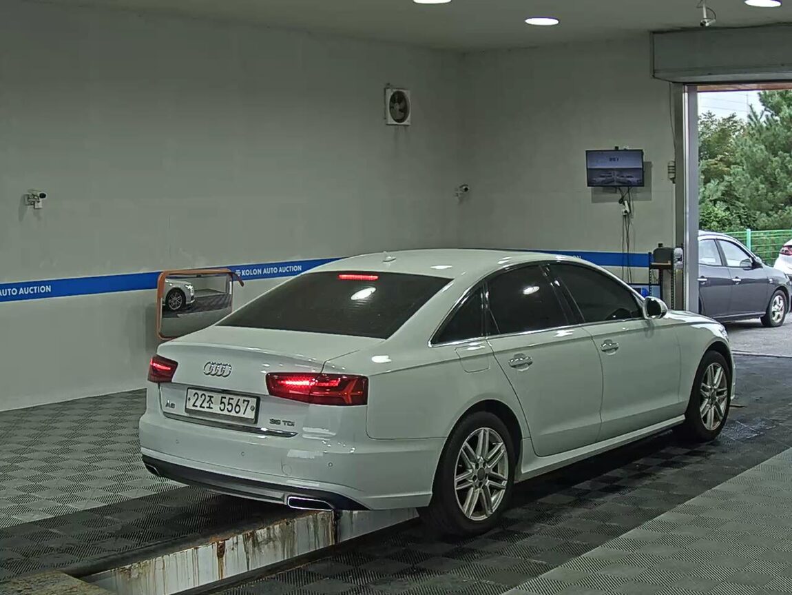 AUDI A6 (4TH GEN) 35 TDI COMFORT 2016 - zdjęcie 5