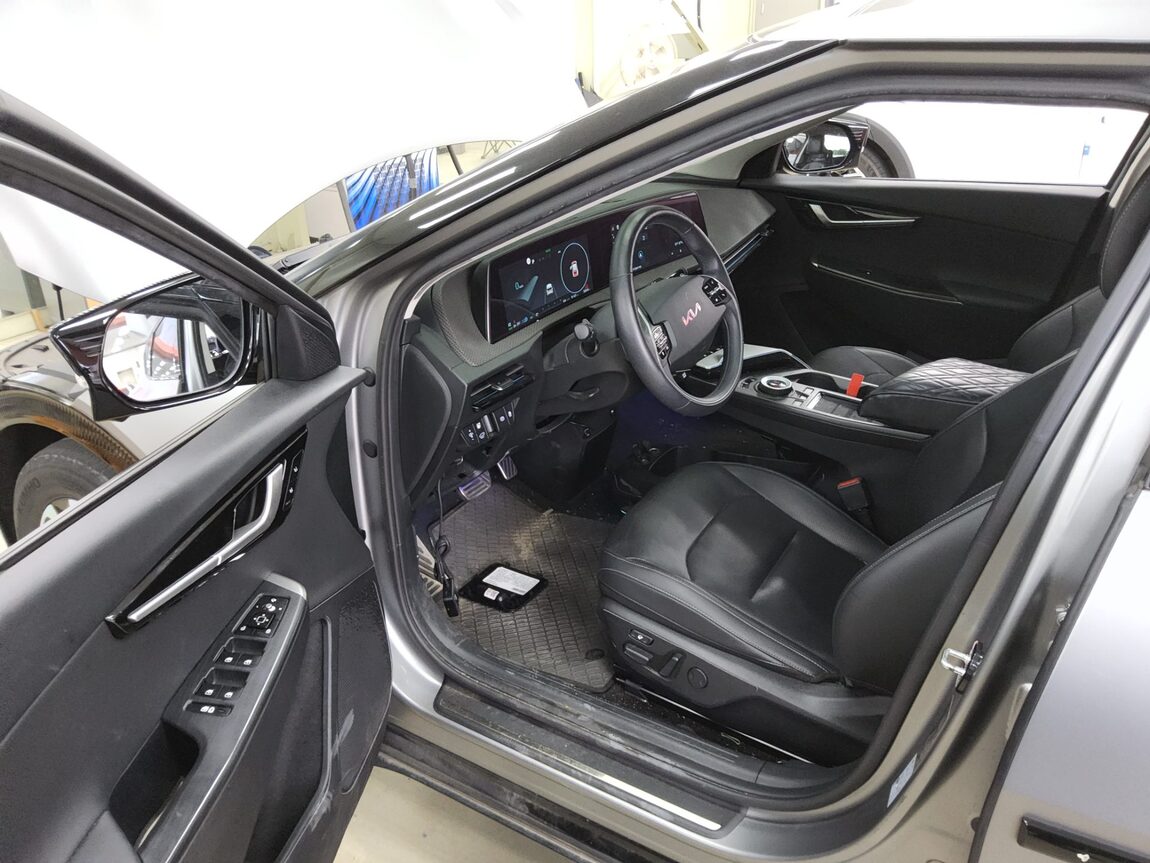 KIA EV6 LONG RANGE 2WD EARTH 2023 - zdjęcie 10