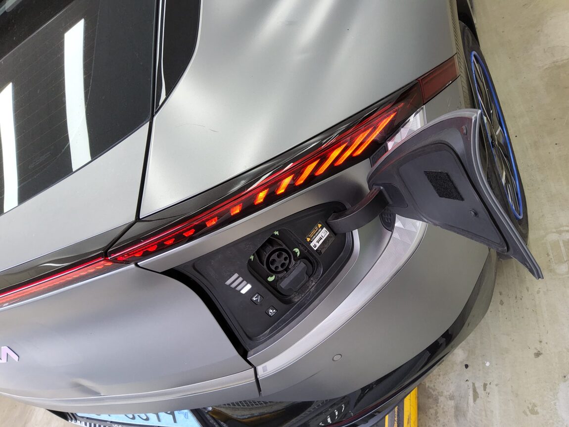 KIA EV6 LONG RANGE 2WD EARTH 2023 - zdjęcie 28