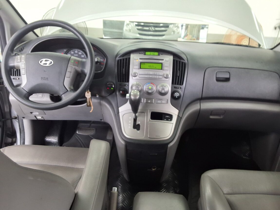 HYUNDAI GRAND STAREX 11-SEATER DIESEL CVX LUXURY 2015 - zdjęcie 12