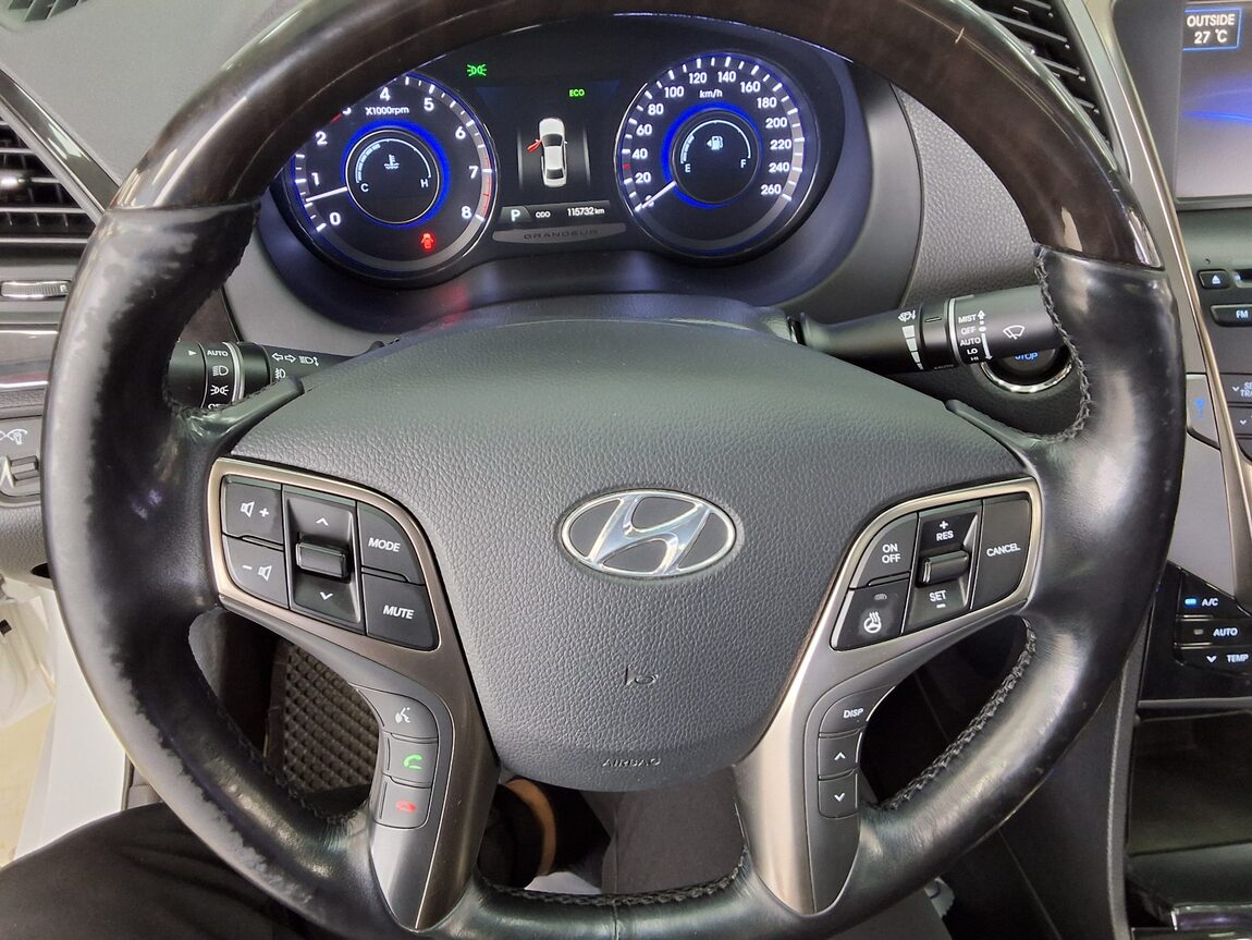 HYUNDAI GRANDEUR HG HG 300 NOBLE 2012 - zdjęcie 17