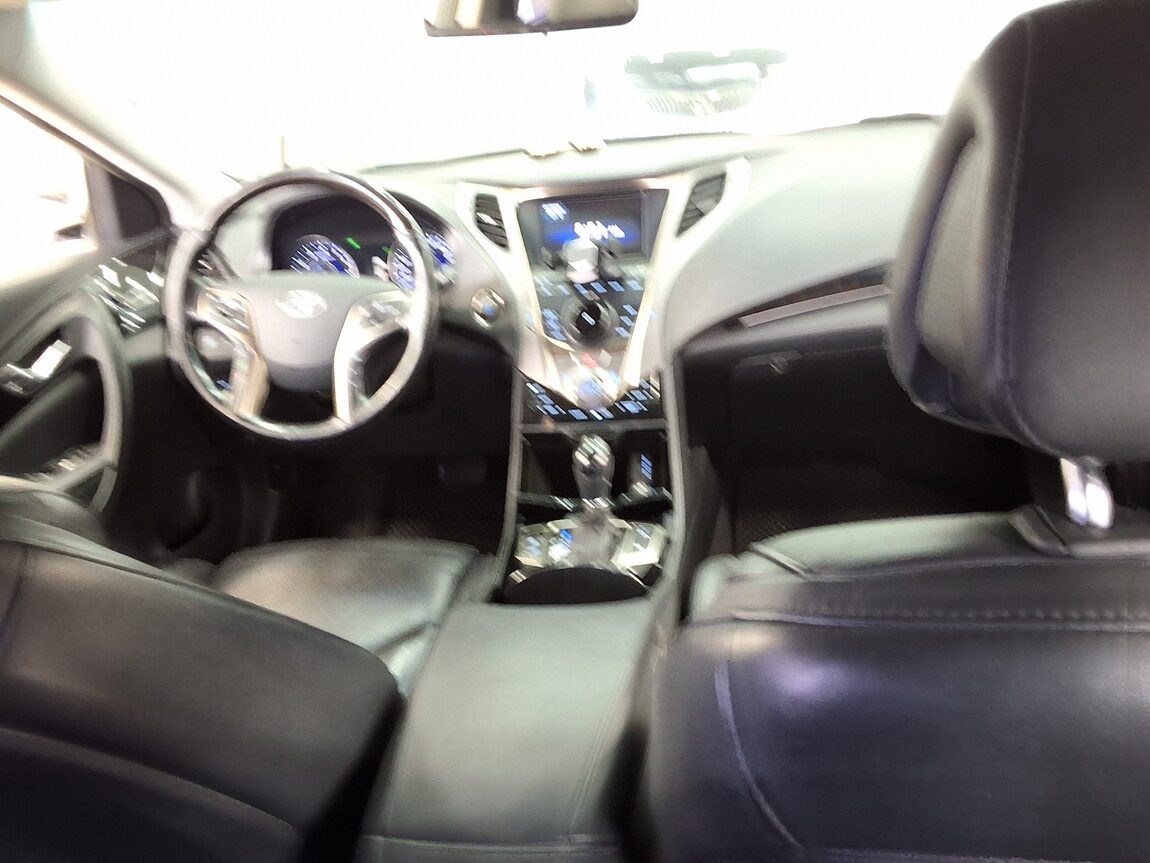 HYUNDAI GRANDEUR HG HG 300 NOBLE 2012 - zdjęcie 11