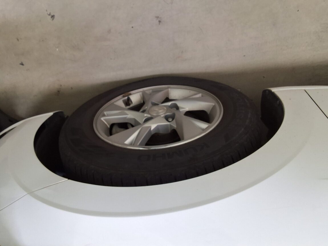 HYUNDAI AVANTE (CN7) 1.6 GASOLINE MODERN 2021 - zdjęcie 20