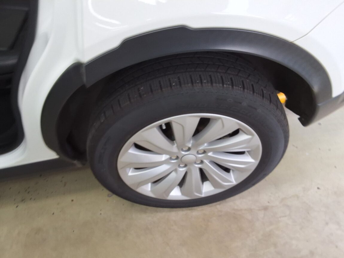 LAND ROVER DISCOVERY SPORT 2.0 D180 SE 2020 - zdjęcie 20