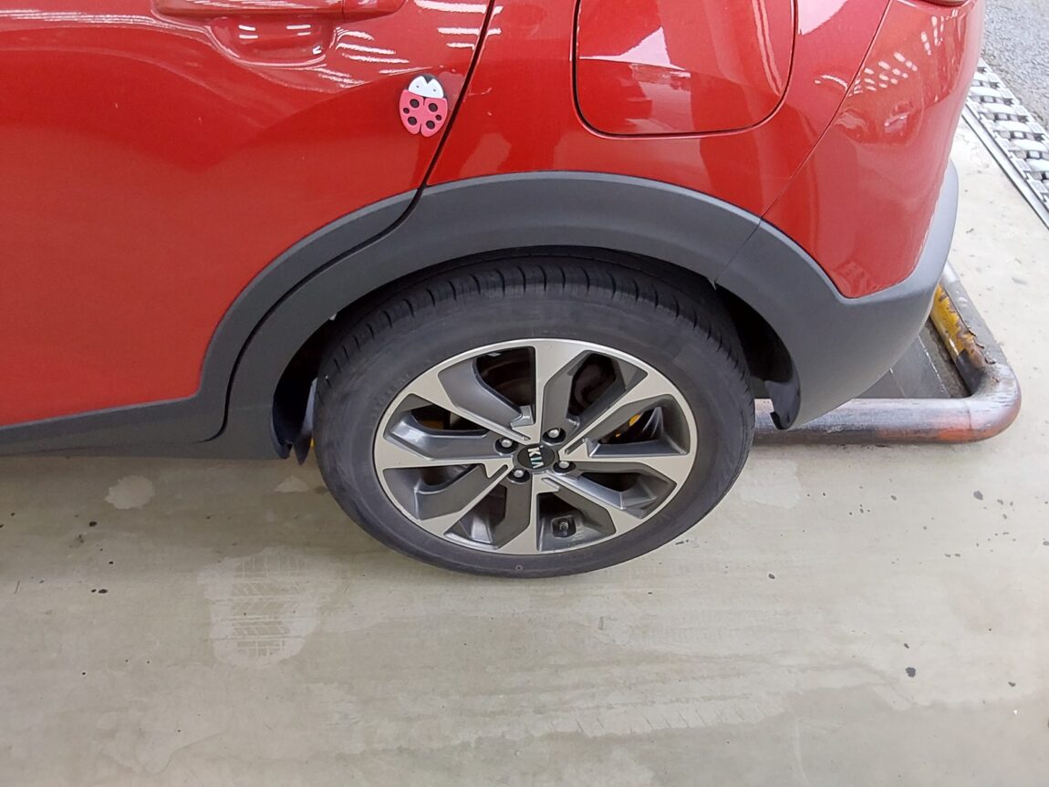 KIA STONIC 1.4 GASOLINE TRENDY 2018 - zdjęcie 22