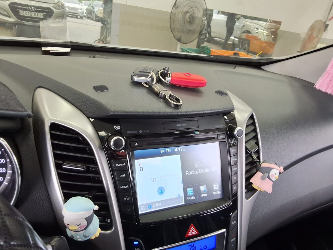 HYUNDAI THE NEW i30 1.6 VGT PYL 2015 - zdjęcie 17