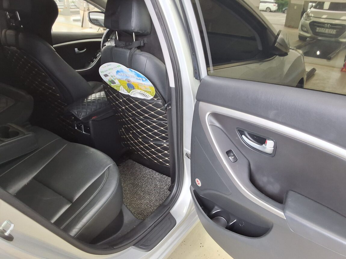 HYUNDAI THE NEW i30 1.6 VGT PYL 2015 - zdjęcie 13