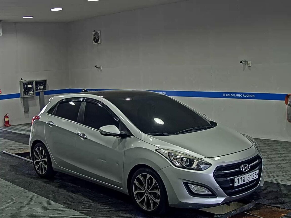 HYUNDAI THE NEW i30 1.6 VGT PYL 2015 - zdjęcie 3