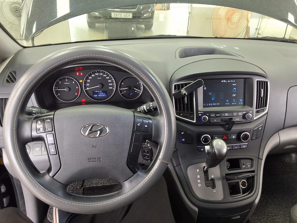 HYUNDAI THE NEW GRAND STAREX 5-SEATER DIESEL VAN SMART 2019 - zdjęcie 18