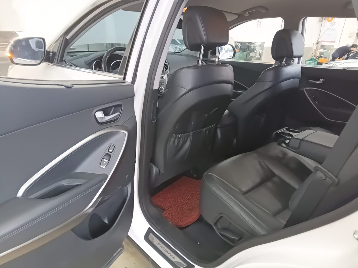 HYUNDAI SANTA FE THE PRIME DIESEL R2.0 2WD EXCLUSIVE 2016 - zdjęcie 12
