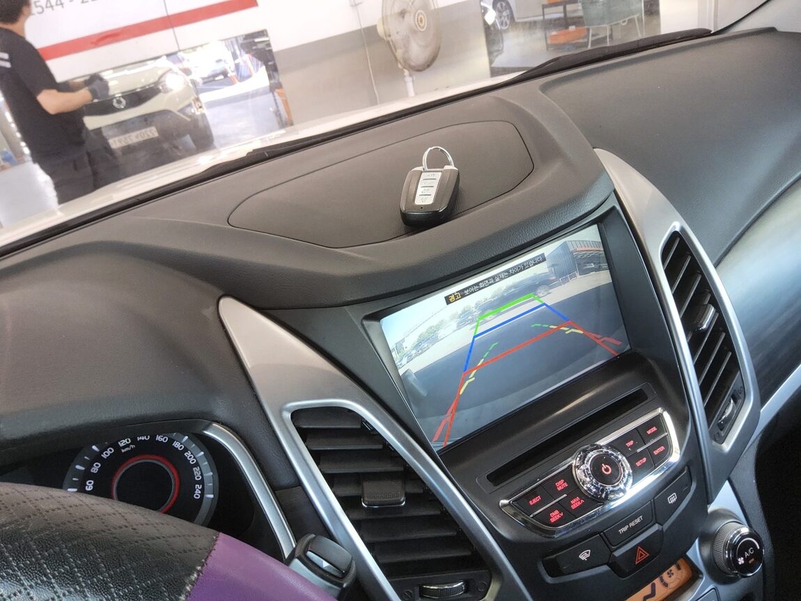 KG MOBILITY (SSANGYONG) NEW KORANDO C 2.2 2WD EXTREME 2016 - zdjęcie 17