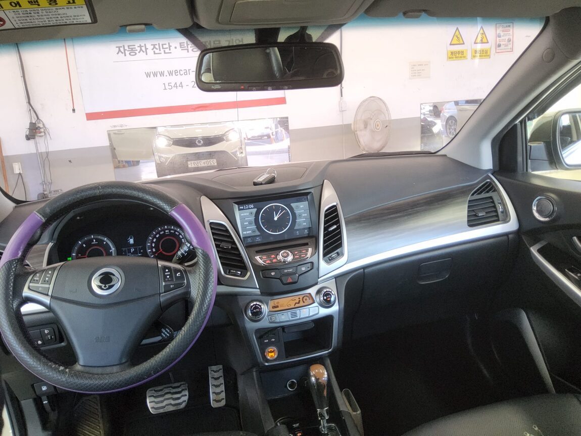 KG MOBILITY (SSANGYONG) NEW KORANDO C 2.2 2WD EXTREME 2016 - zdjęcie 11
