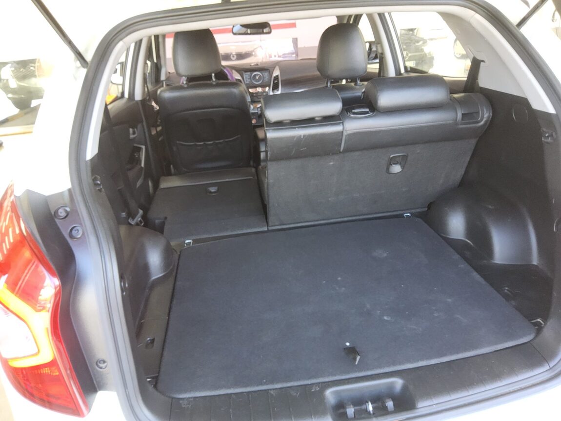 KG MOBILITY (SSANGYONG) NEW KORANDO C 2.2 2WD EXTREME 2016 - zdjęcie 15