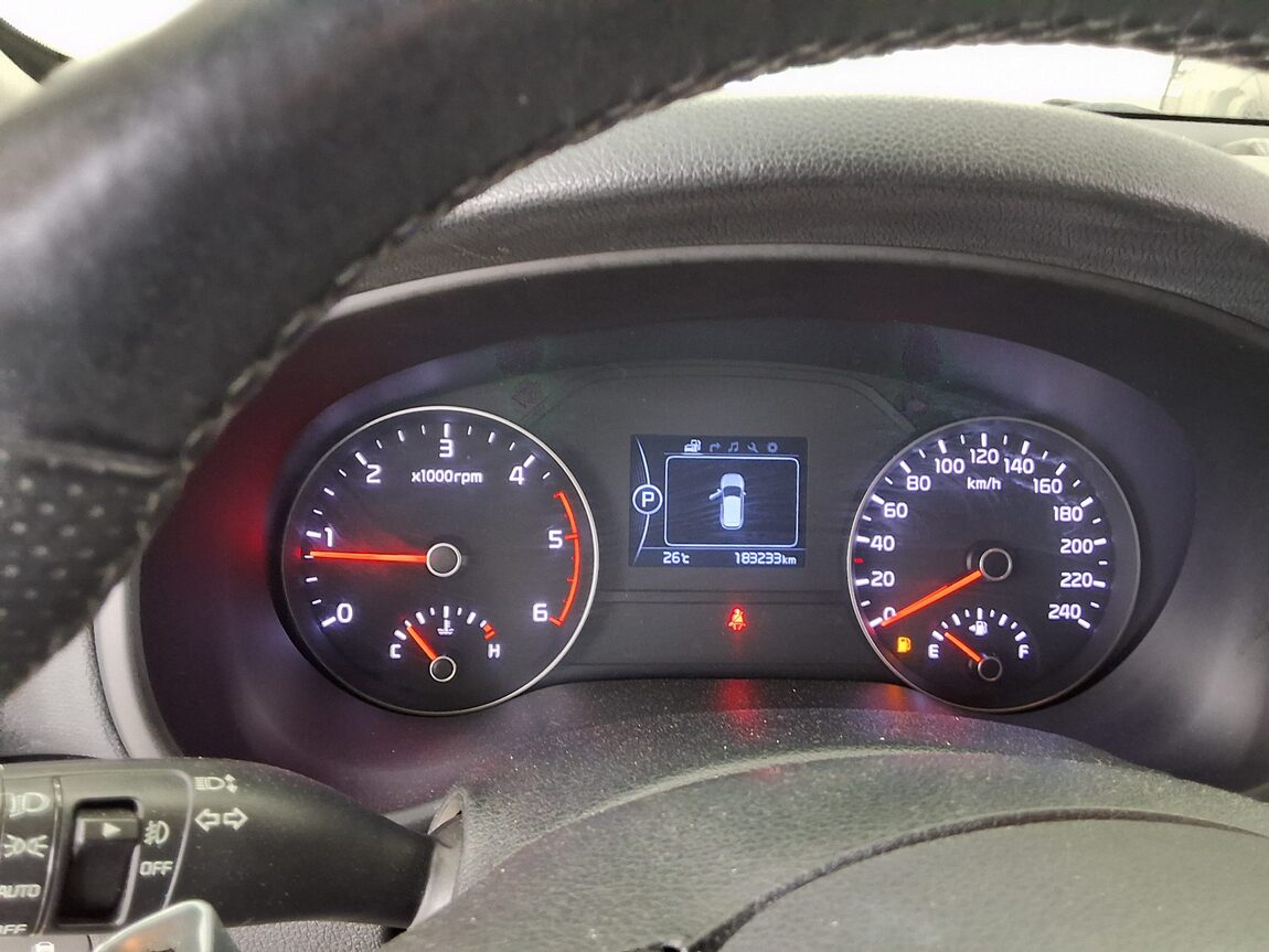 KIA NEW SPORTAGE R2.0 2WD NOBLESSE PLUS 2018 - zdjęcie 9
