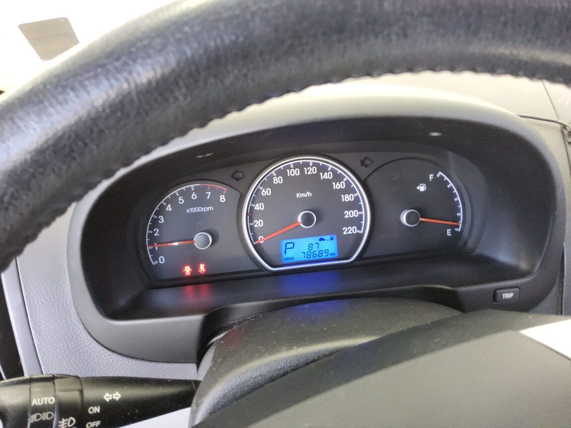 HYUNDAI AVANTE HD 1.6 VVT S16 LUXURY 2009 - zdjęcie 9