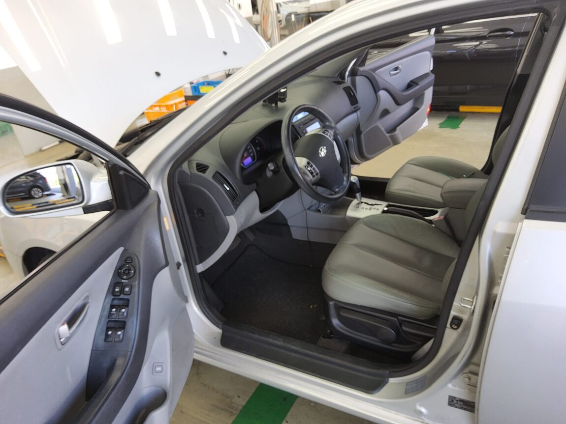 HYUNDAI AVANTE HD 1.6 VVT S16 LUXURY 2009 - zdjęcie 10