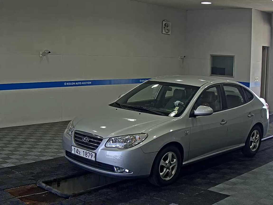 HYUNDAI AVANTE HD 1.6 VVT S16 LUXURY 2009 - zdjęcie 2