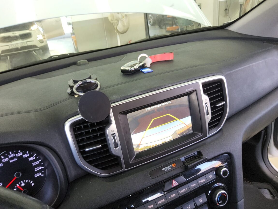 KIA NEW SPORTAGE R2.0 2WD NOBLESSE 2016 - zdjęcie 17