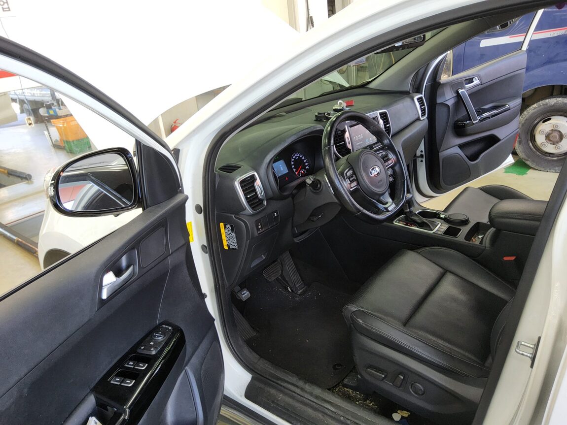 KIA NEW SPORTAGE R2.0 2WD NOBLESSE 2016 - zdjęcie 10