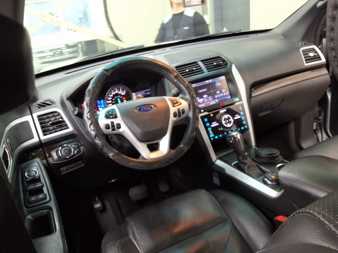 FORD EXPLORER (5TH GEN) 3.5 V6 4WD LIMITED 2013 - zdjęcie 12
