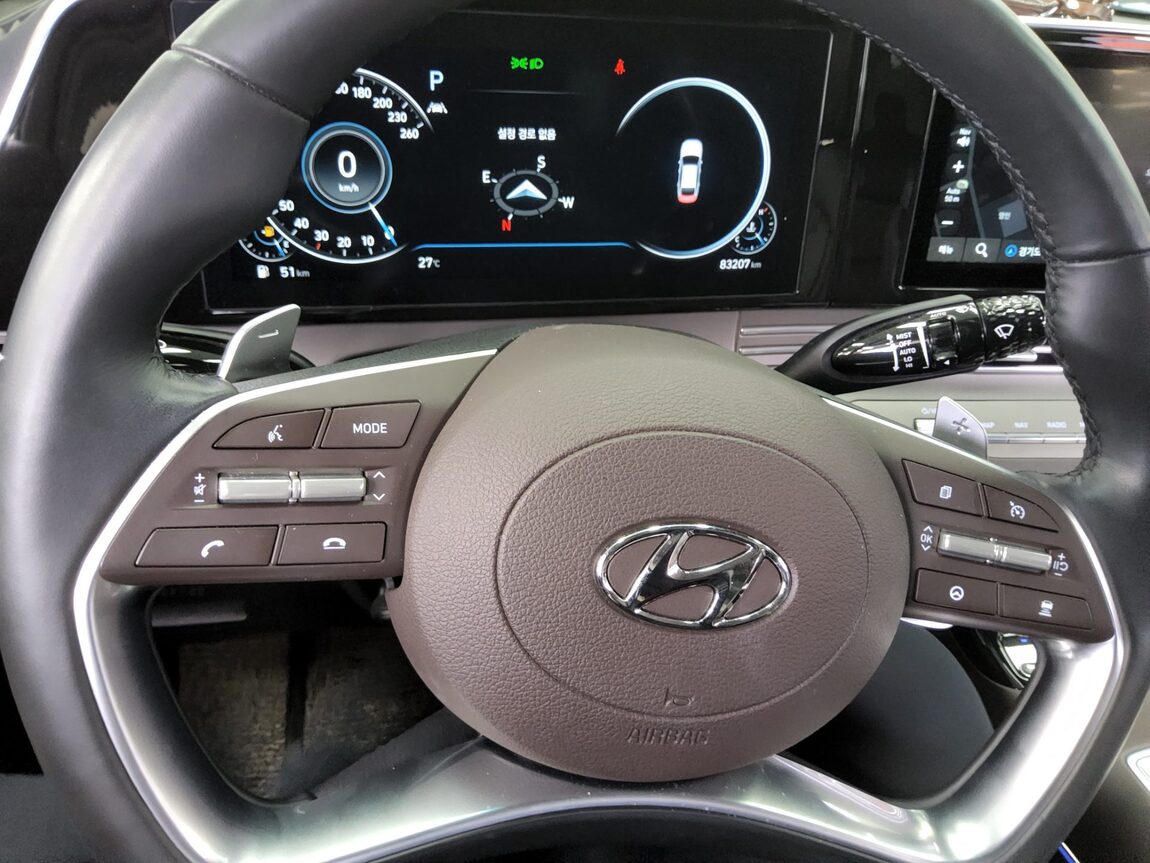 HYUNDAI THE NEW GRANDEUR IG GASOLINE 2.5 PREMIUM CHOICE 2020 - zdjęcie 17