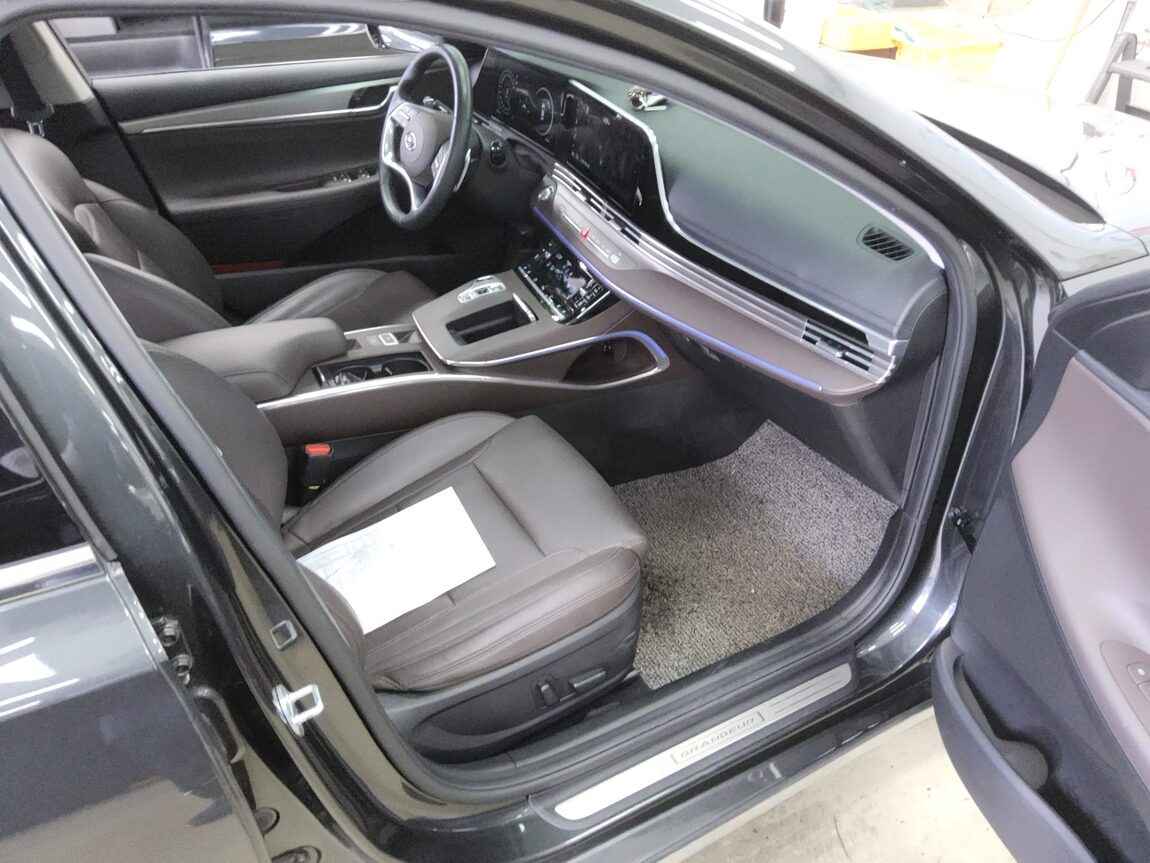 HYUNDAI THE NEW GRANDEUR IG GASOLINE 2.5 PREMIUM CHOICE 2020 - zdjęcie 14