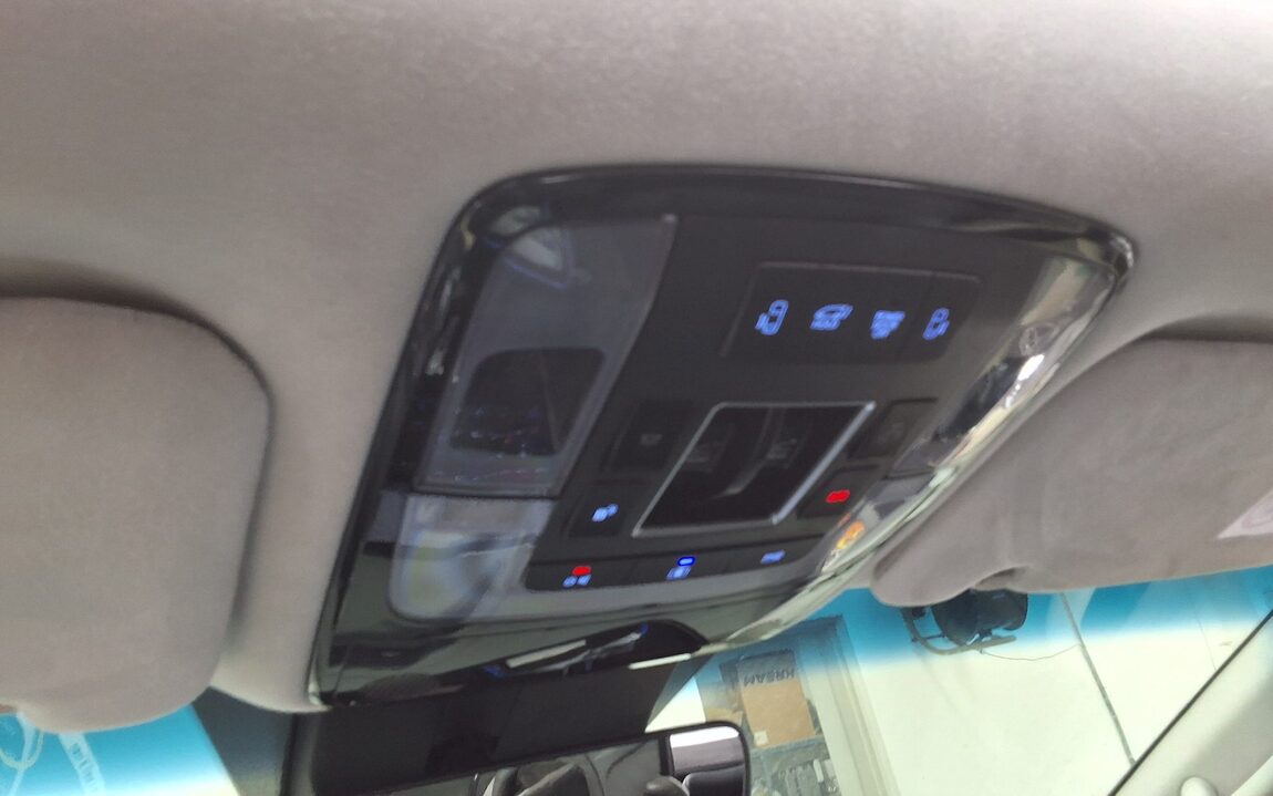 HYUNDAI STARIA 3.5 LPG LOUNGE 9-SEATER PRESTIGE 2022 - zdjęcie 21