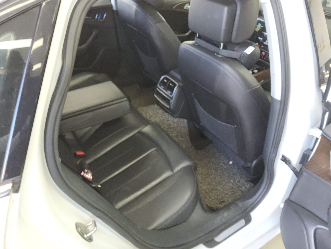 AUDI A6 (4TH GEN) 35 TDI COMFORT 2016 - zdjęcie 13