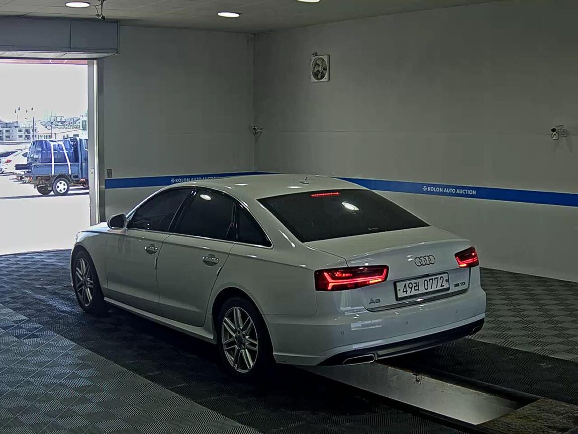AUDI A6 (4TH GEN) 35 TDI COMFORT 2016 - zdjęcie 6