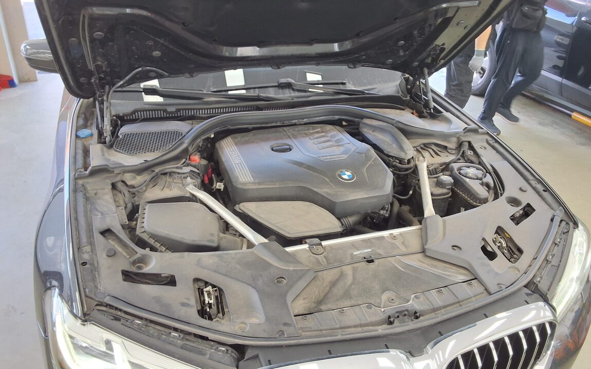 BMW 5 SERIES (7TH GEN) 530i LUXURY 2022 - zdjęcie 24