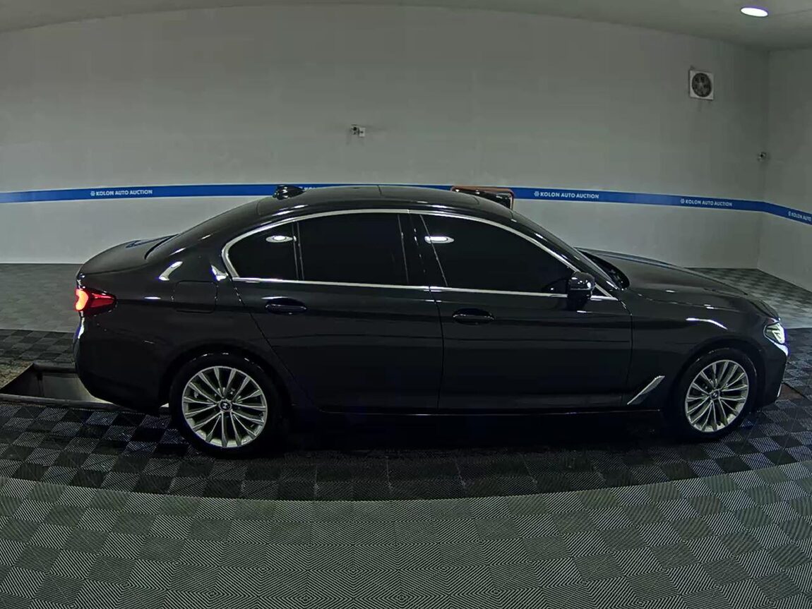 BMW 5 SERIES (7TH GEN) 530i LUXURY 2022 - zdjęcie 4