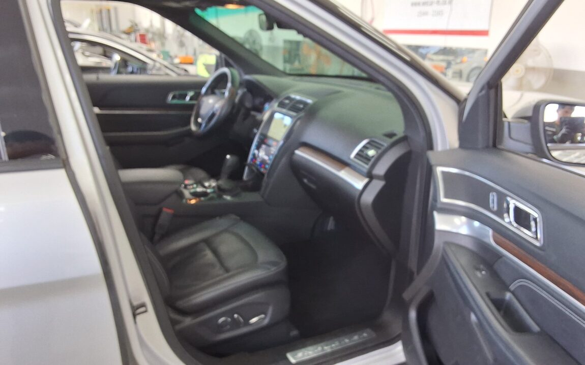 FORD EXPLORER (5TH GEN) 2.3 AWD LIMITED 2017 - zdjęcie 14