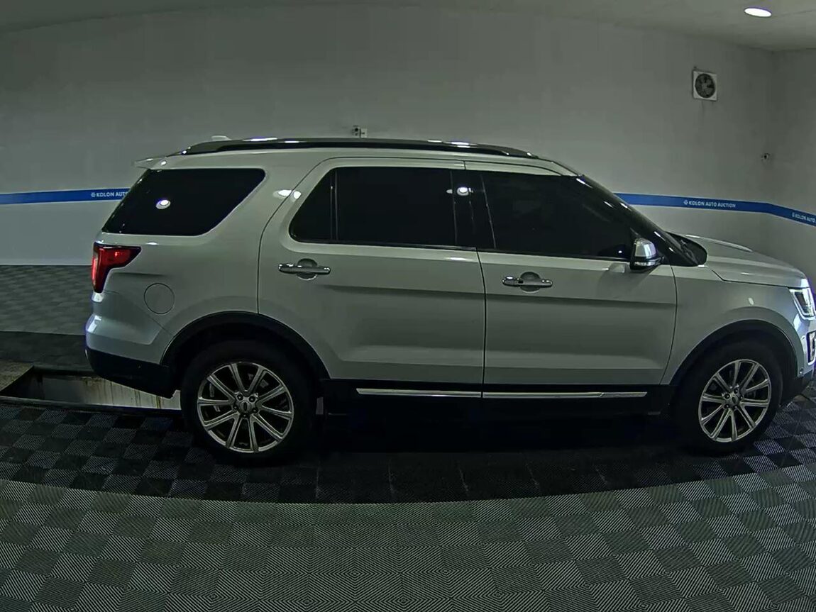 FORD EXPLORER (5TH GEN) 2.3 AWD LIMITED 2017 - zdjęcie 4