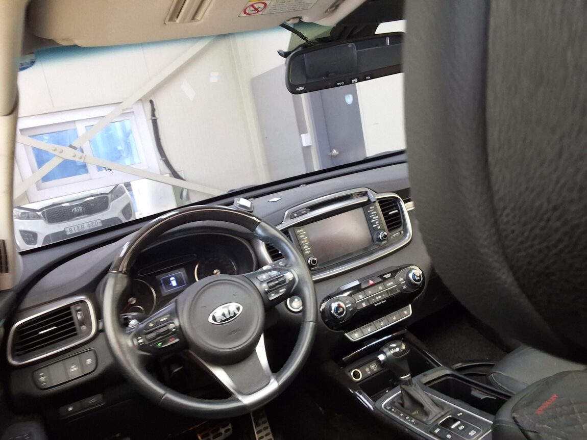 KIA ALL NEW SORENTO R2.0 2WD NOBLESSE SPECIAL 2017 - zdjęcie 12