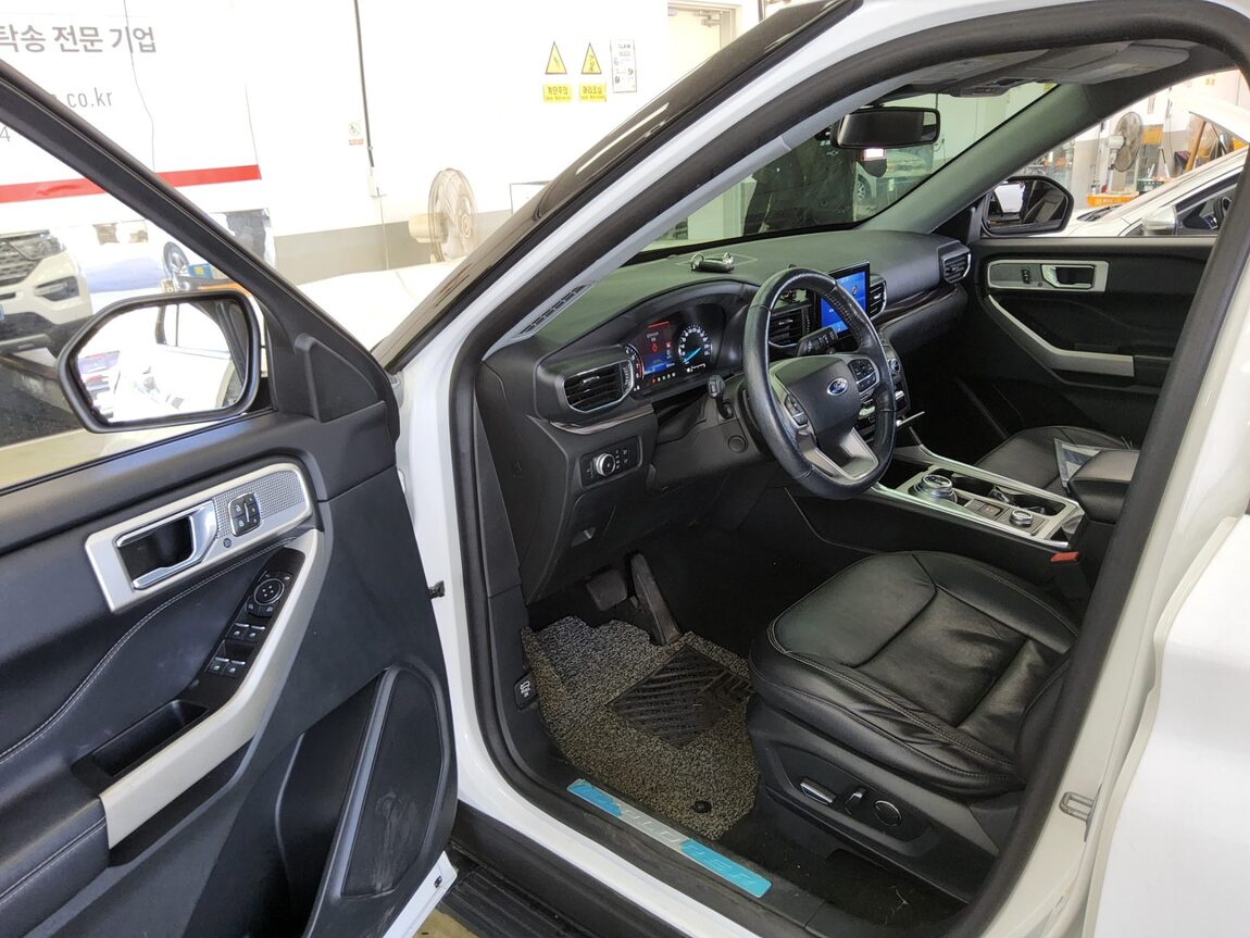 FORD EXPLORER (6TH GEN) 2.3 AWD LIMITED 2020 - zdjęcie 10