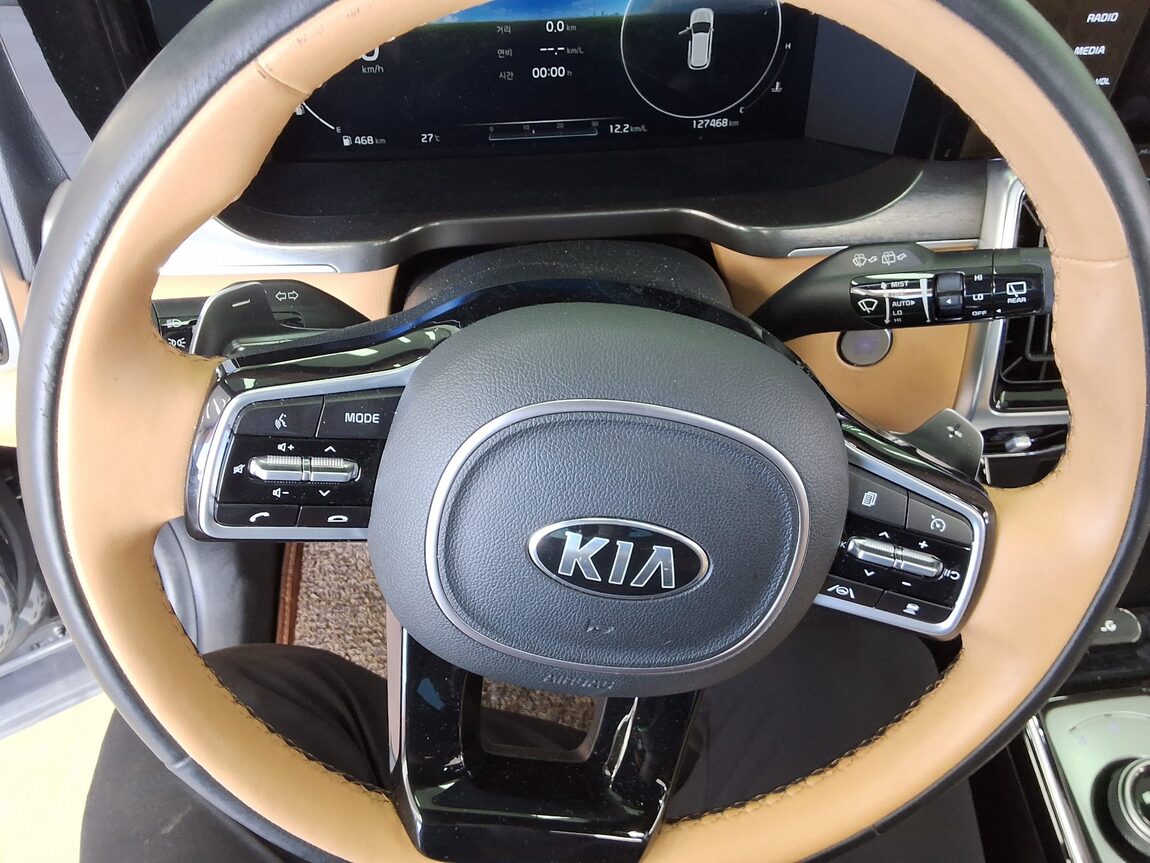 KIA NEW SORENTO (MQ4) 2.2 DIESEL 4WD SIGNATURE 2021 - zdjęcie 17