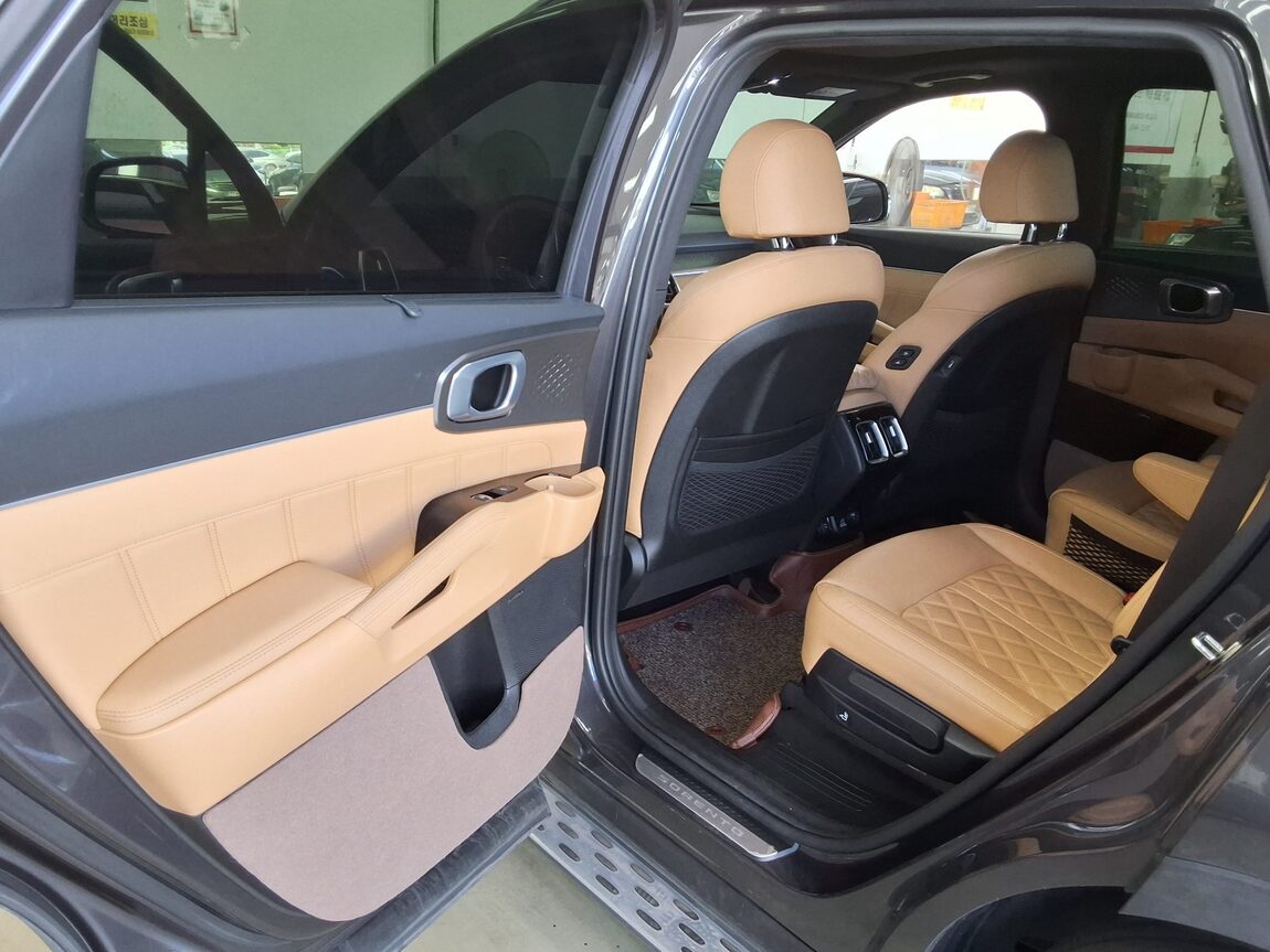 KIA NEW SORENTO (MQ4) 2.2 DIESEL 4WD SIGNATURE 2021 - zdjęcie 12