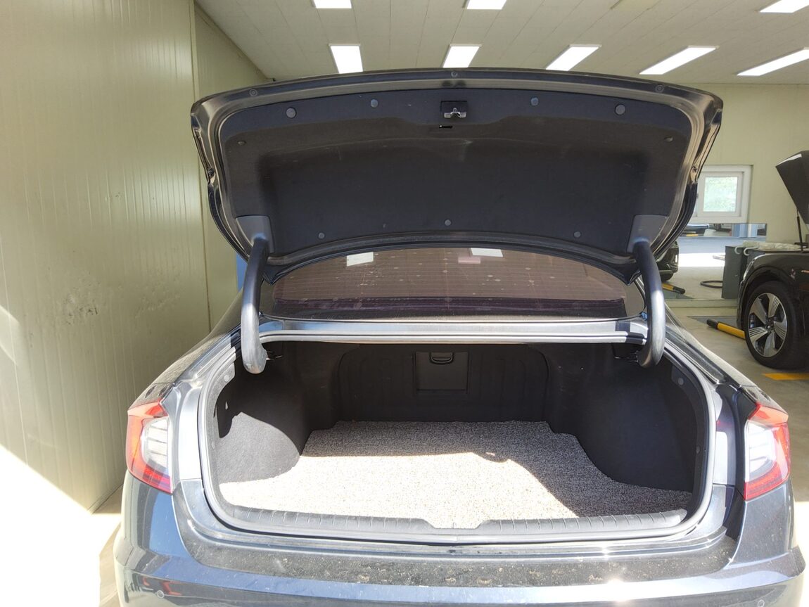 HYUNDAI SONATA (DN8) G2.0 PREMIUM 2020 - zdjęcie 15
