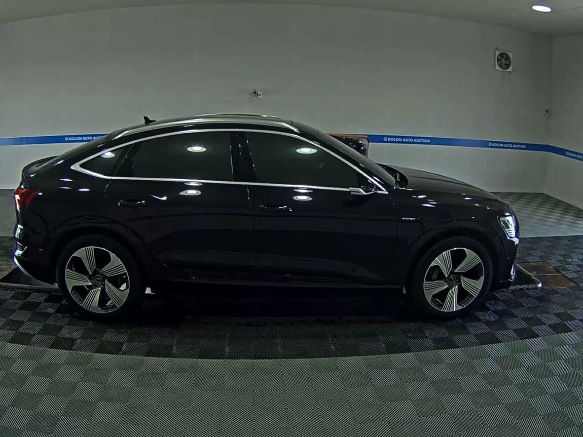 AUDI e-TRON 55 QUATTRO SPORTBACK 2022 - zdjęcie 4